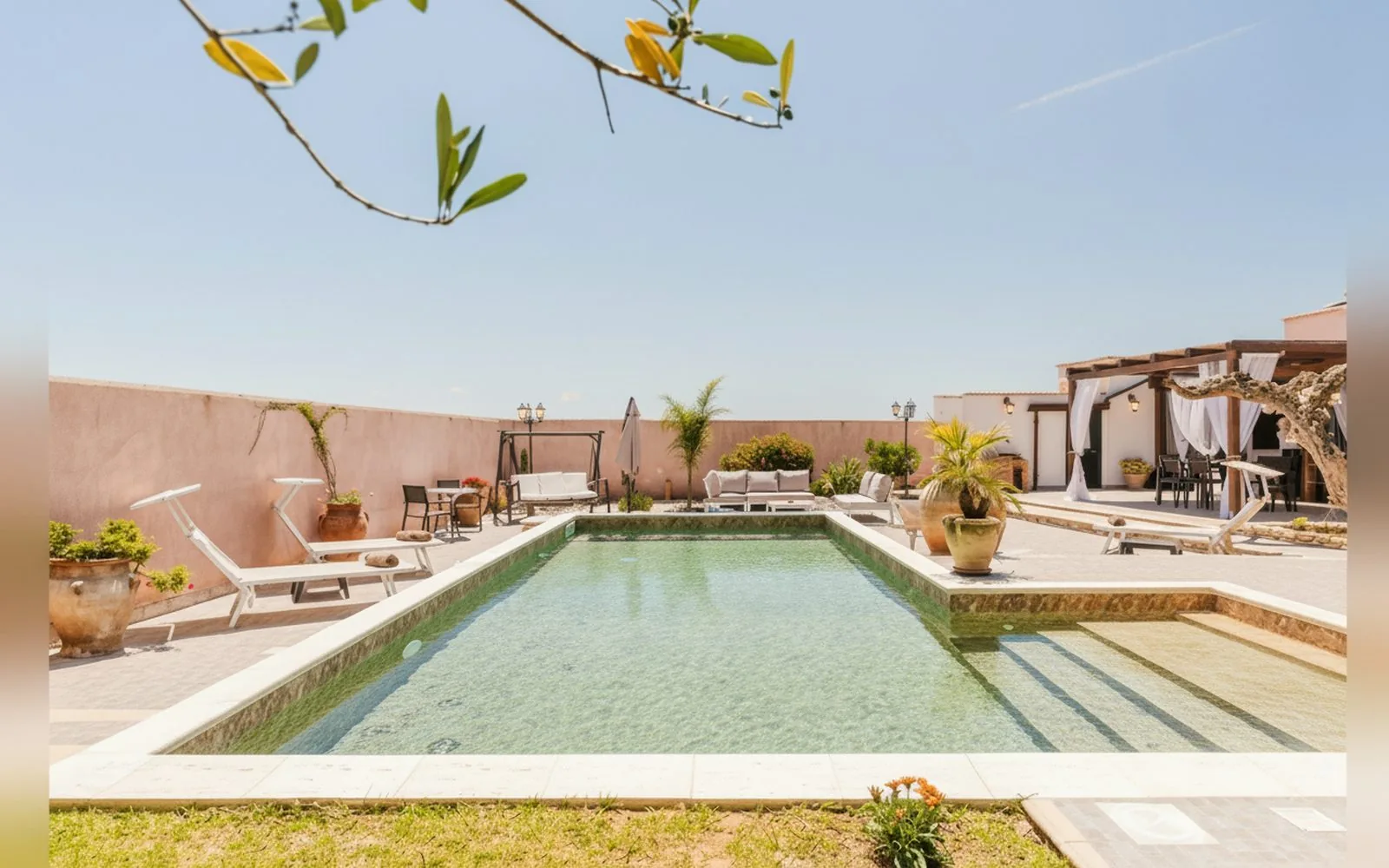 Le Giarre Villa Con Piscina, 