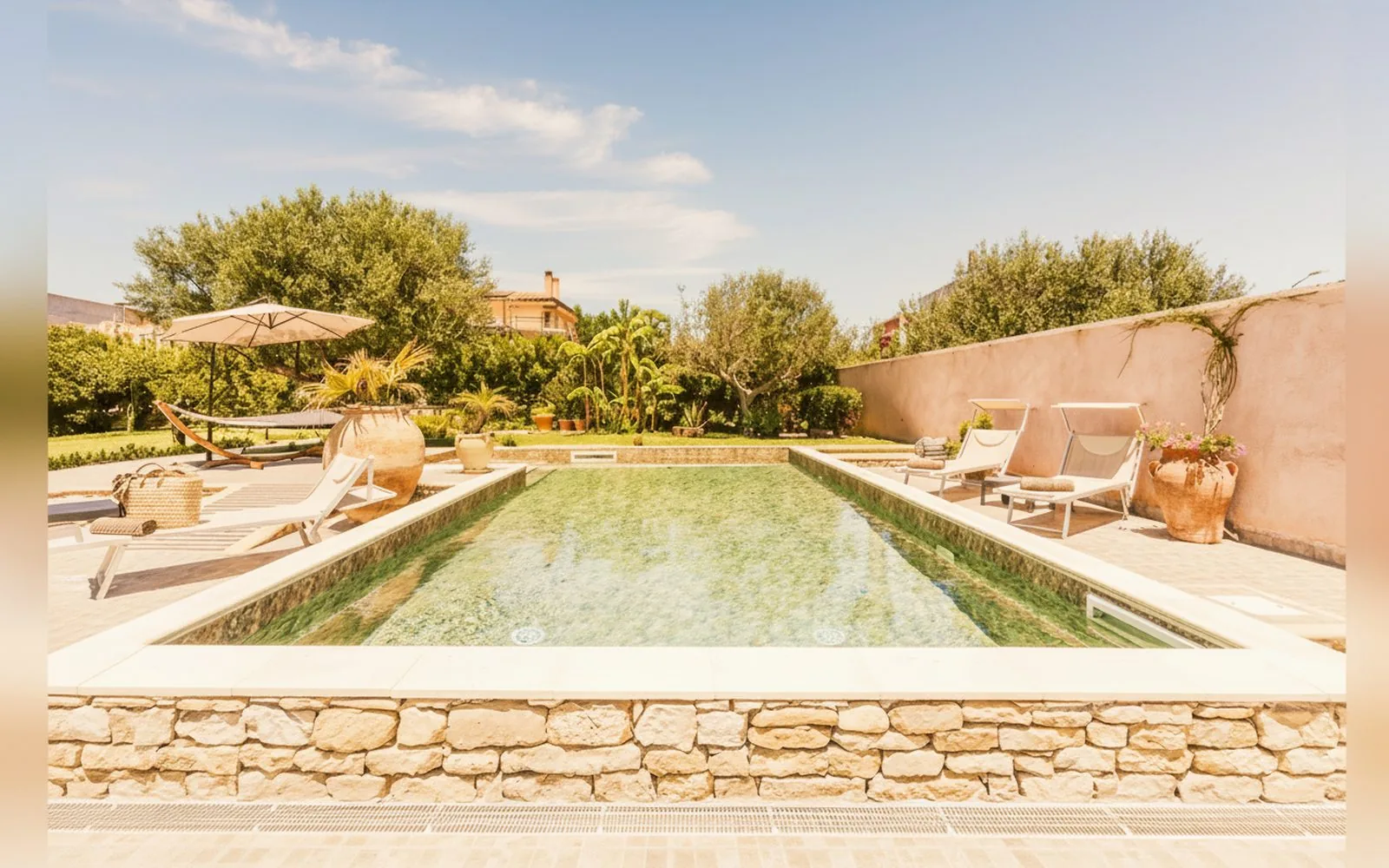 Le Giarre Villa Con Piscina, 